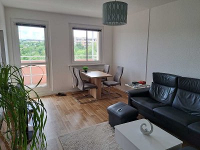 Attraktive 4-Zimmer-Wohnung mit Balkon in Dresden