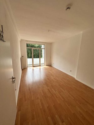 Helle 3-Zimmer-Wohnung in Toplage von Düsseldorf mit Einbauküche
