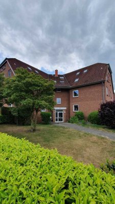 Zwei-Zimmer-Wohnung mit Balkon und EBK in Laboe