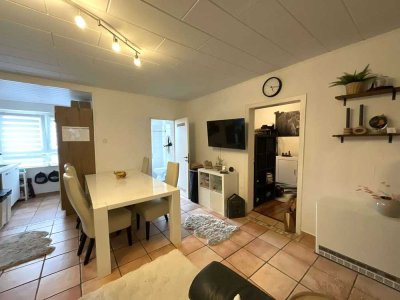 Schöne 4-Zimmer-Wohnung in Essen-Freisenbruch – mit Einbauküche, im charmanten Altbau!