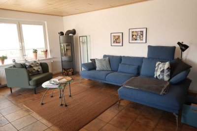 Charmante Maisonette-Wohnung mit Dachterrasse, Garten und Garage zur Miete in Groß Gleidingen