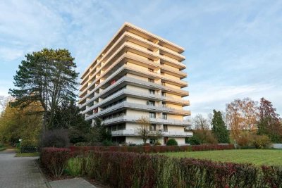 Investieren mit Substanz: Vermietete 2-Zimmer-Wohnung mit Balkon & Tiefgaragenplatz