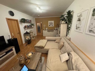 Nachmieter gesucht! Helle 2-Zimmer-Wohnung mit Balkon