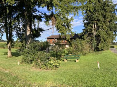 Anwesen in Alleinlage mit Bergpanoramablick