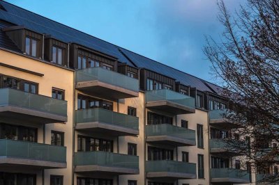Großer Balkon und wunderbarer Aussicht - leben auf 2 Ebenen// ZG 2.OG/3.OG re.