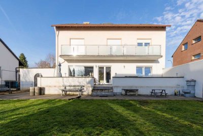 Zwei- bis Dreifamilienhaus in ruhiger Lage