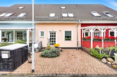 **Modernes Exklusives Wohnerlebnis: Ihr Traumhaus mit Garten und perfekter Anbindung**