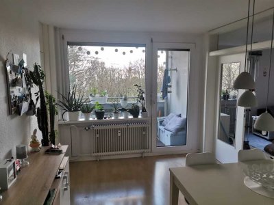 Sanierte 2-Zimmer Wohnung EBK und Balkon in Stuttgart Vaihingen Lauchhau - Bezugsfertig ab Juli 2024