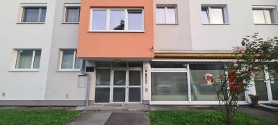 Teilmöblierte 80 m² Wohnung in Linz: Kernsaniert, mit Balkon, Stellplatz &amp; Top-Infrastruktur!
