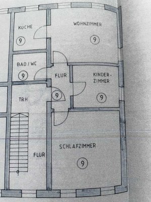 Sanierte Wohnung mit drei Zimmern und Einbauküche in Traunstein