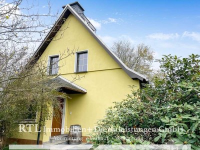 (A1493) Ruhige Lage, großes Potenzial – Sanierungsbedürftiges Haus im Grünen