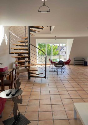 Attraktive Maisonette-Wohnung mit Aufzug, Balkon und Stellplatz