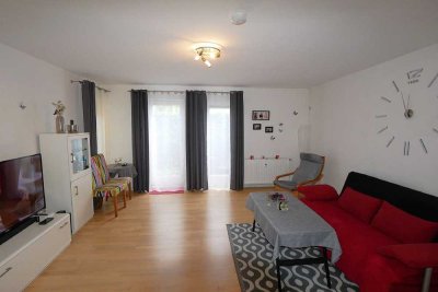 Umzug leicht gemacht: Tolles möbliertes Apartment mit Terrasse und EBK in Dörfles-Esbach