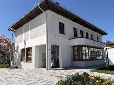 Wohn- &amp; Geschäftshaus im Zentrum