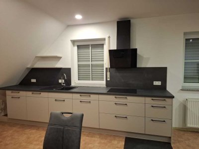 Schöne 3-Zimmer-Dachgeschosswohnung mit EBK in Hammelburg
