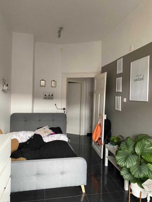 Stilvolle 2-Zimmer-Wohnung mit Balkon und EBK in Karlsruhe