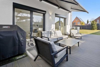 Neuwertige: Doppelhaushälfte mit schönem Garten im ruhigen Jenfeld