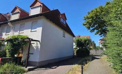 Reiheneckhaus in Toplage von Bad Vilbel mit Garten, Balkon und Stellplatz
