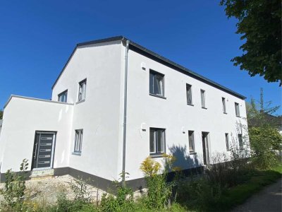 5- Zimmer-Neubauwohnung in ruhiger Wohnlage von Straubing zu vermieten