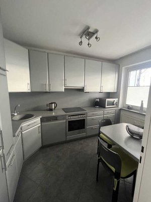 Geschmackvolle 3-Raum-EG-Wohnung mit gehobener Innenausstattung mit Balkon und EBK in Ronnenberg