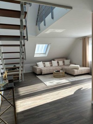 Sehr helle 4,5 Zimmer Maisonette Wohnung 121qm in Gärtringen