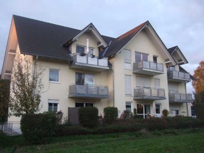 3-Zimmer Dachgeschosswohnung in zentraler Lage, Geisenhausen