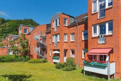 Für Senioren! Lichtdurchflutete 2-Zimmerwohnung mit Süd-Balkon in barrierefreier Anlage