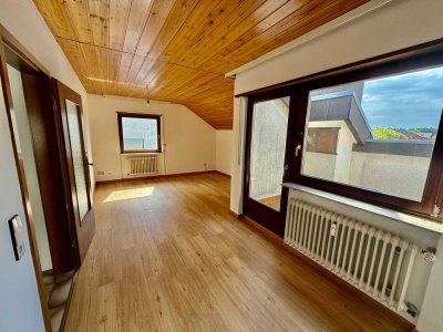 Charmante 3-Zimmer-Dachgeschosswohnung mit Balkon in ruhiger Lage von Speyer