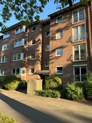 ***NEU*** Helle Wohnung in zentraler Lage mit Balkon und Stellplatz (RÖMBKE IMMOBILIEN KG)