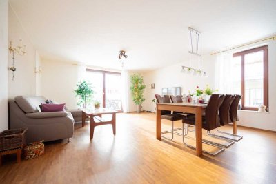 Verwirklichen Sie Ihren Traum !!! Lichtdurchflutete 2 Zimmer-Wohnung mit gehobener Ausstattung !!!