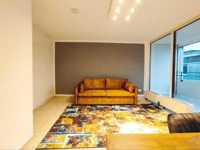 Hell, möbliert und mitten im Geschehen