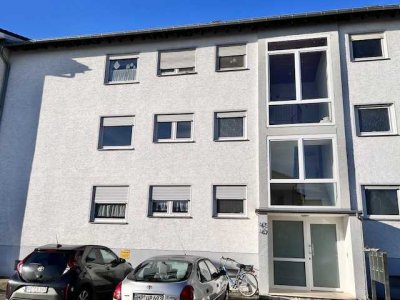 Attraktive neu renovierte 4-Zimmer-Wohnung mit Balkon in Lampertheim-Hofheim