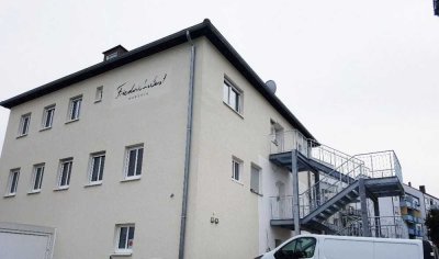 Möbliertes Zimmer in 9-Zi-Whg mit EBK – auf Wunsch für 2 Pers. - Top S-Bahn-Anbindung nach Stuttgart