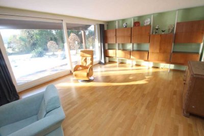 Großzügiges Einfamilienhaus mit weitläufigem Grundstück!