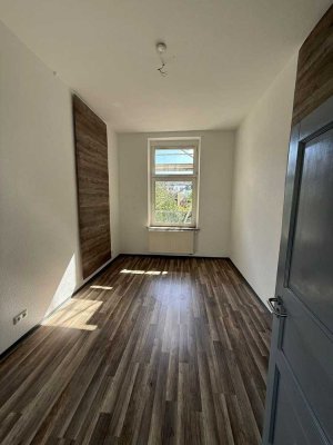 Renovierte 2 Zimmer Altbau-Wohnung Nähe FH