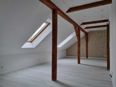 Helle 2,5 Zi.-DG-Wohnung inkl. Gartenmitbenutzung in Fürstenwalde Süd – modernisiert und familiär