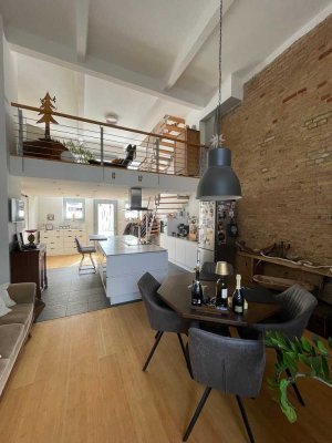 Exklusives voll ausgestattetes 3,5-Zi-Loft in Adlershof mit Wintergarten und Balkon