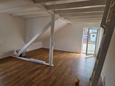 ERSTBEZUG-Schöne 1 Zimmer-Dachgeschoss-Wohnung in Baden-Baden