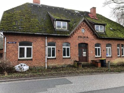 Erstbezug nach Kernsanierung - Moderne 2-Zimmer-Wohnung in liebevoll sanierter "Alte Dorfschule"