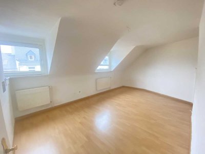 Gemütliche 1-Zimmer-DG-Wohnung*Wohnküche*opt. EBK*Toplage Brückenviertel