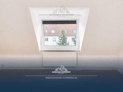 Gemütliche Stadtwohnung mit Holzdielen und Badewanne im beliebten Pelikanviertel
