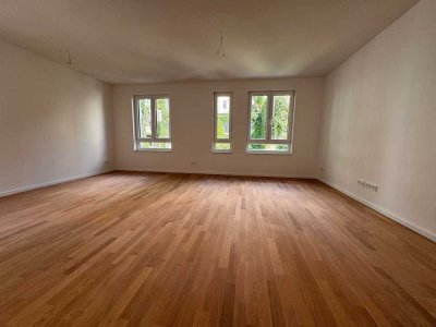Weißensee: ERSTBEZUG im TOWNHOUSE - 2025: 5-Zi, 4 Etagen, TERRASSE + GARTEN