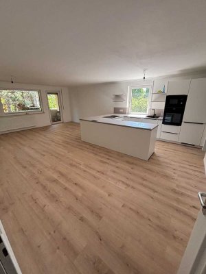 Frisch sanierte 4-Zimmer-Wohnung mit Einbauküche in Hofherrnweiler