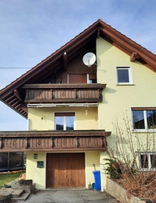 Gepflegtes 7-Zimmer Einfamilienhaus mit Garage in Meßstetten