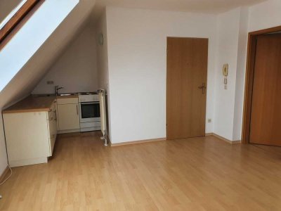 Gepflegte 2-Zimmer-Wohnung mit EBK in Reichertshofen