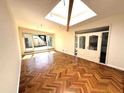 Exklusive Penthouse Wohnung im Samariterkiez - 3 Zimmer möglich, 133qm Gesamtfläche