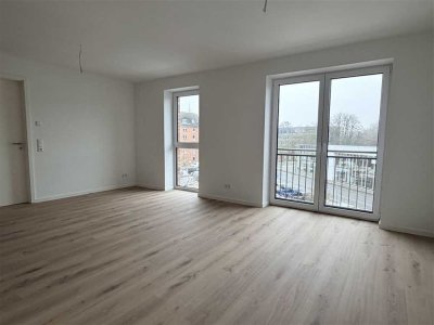 Kiel Südfriedhof: ERSTBEZUG 3-ZW mit hochwertiger EBK, Duschbad,  Aufzug + Stellplatz!