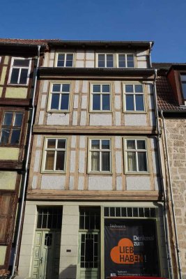 Dachgeschosswohnung mit EBK sucht Mieter