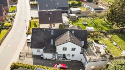 Das großzügige Mehrfamilienhaus präsentiert sich von seiner effizientesten Seite!