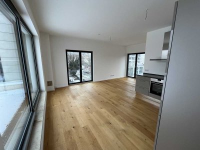 Erstbezug 2 Zimmer Penthouse mit großzügiger Dachterrasse und Spree-Blick
